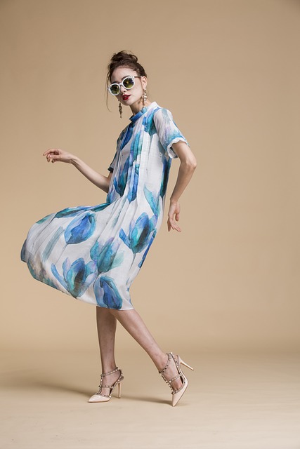 Zara, lüks moda trendlerini uygun fiyata sunuyor.